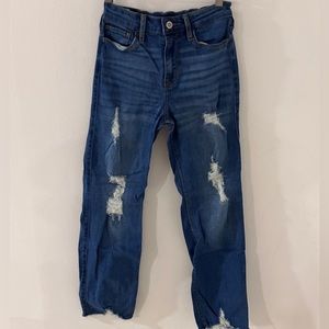 Hollister mid rise rip ankle jean